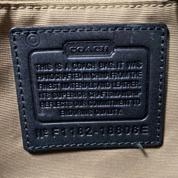 COACH Gallery Tote Signature Black Jacquard Patent Leather Buckle Grommet Straps - Picture 9 of 10